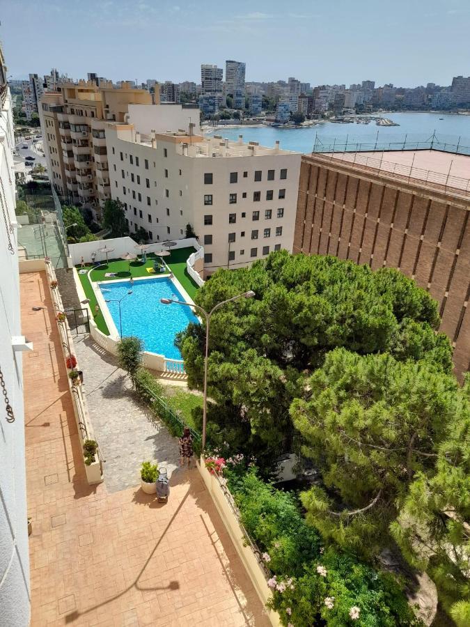 A 50 Metros Del Mar Y En 2 Paradas De Bus Estas En El Centro De Apartament